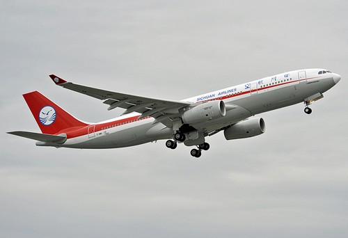 самолет Sichuan Airlines